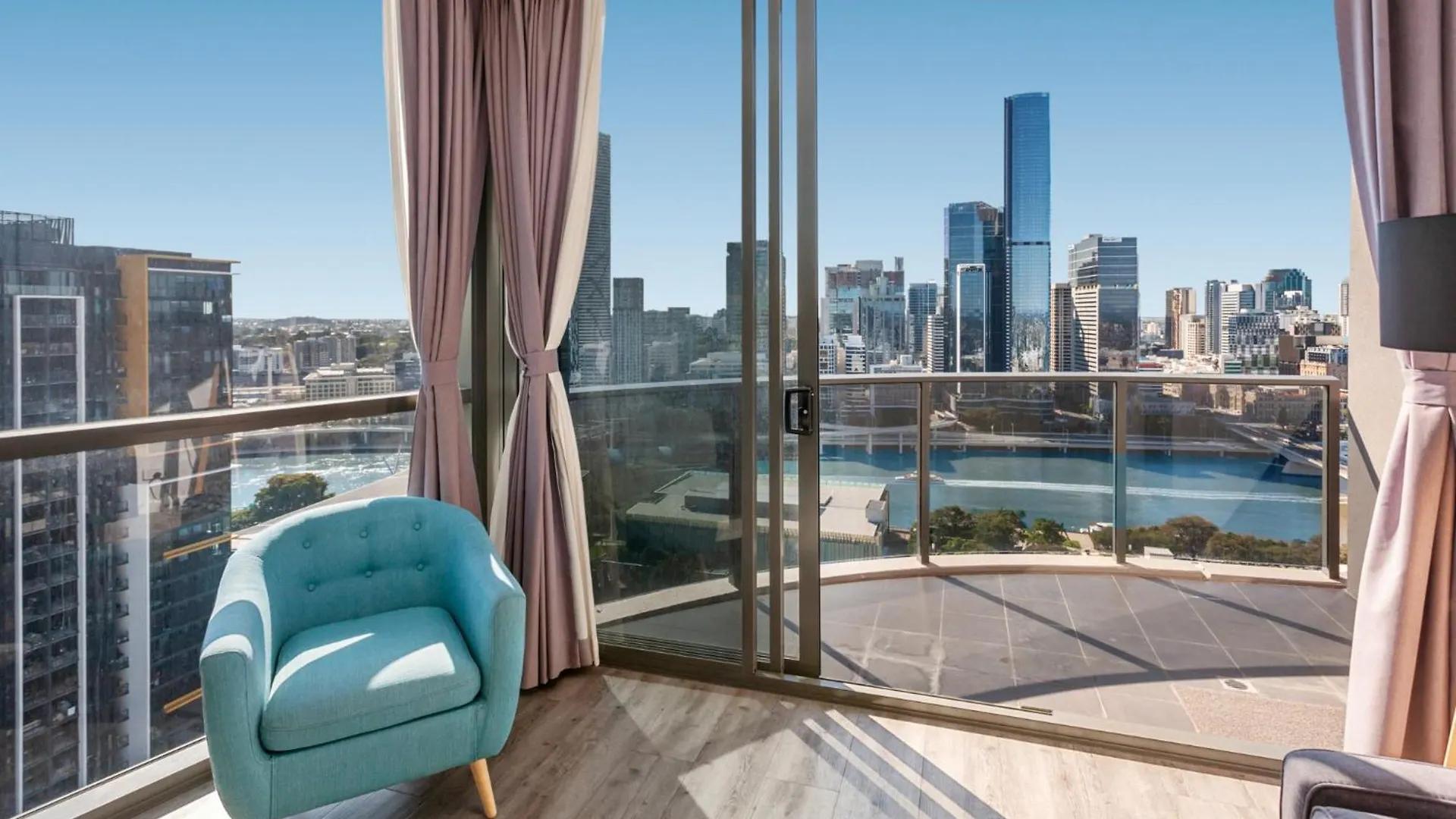 River-View Unit With Rooftop Pool Near Museums Brisbane Australia