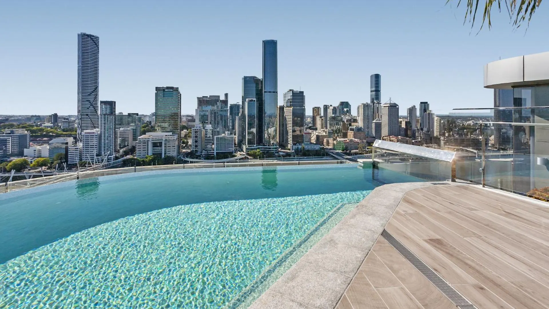 River-View Unit With Rooftop Pool Near Museums contacts